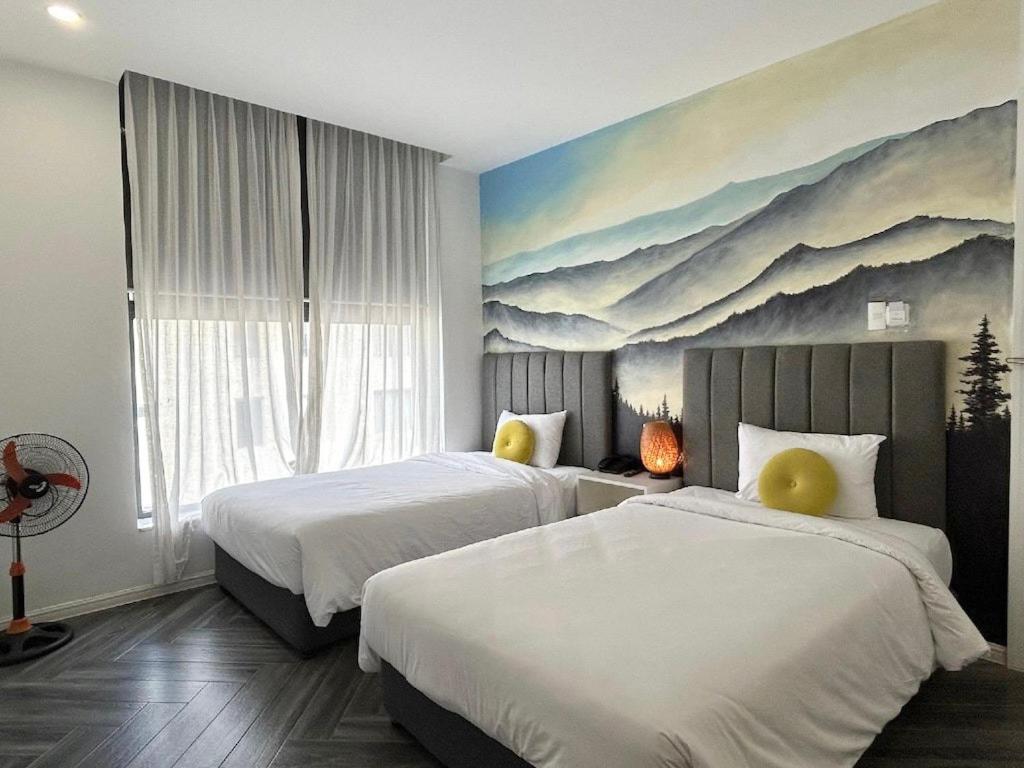 Standard Twin Room
