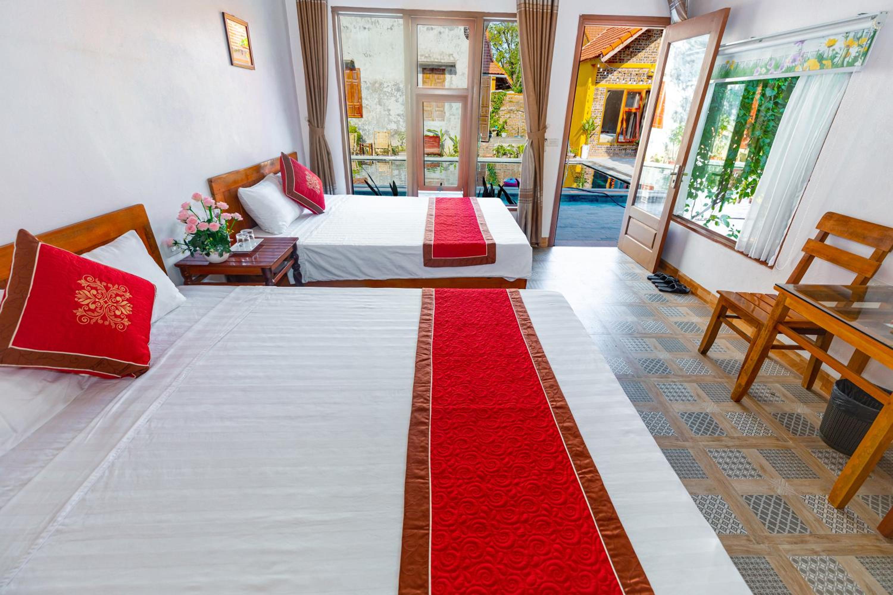 Superior Twin Room with Garden View