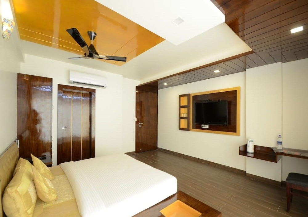 Executive Suite