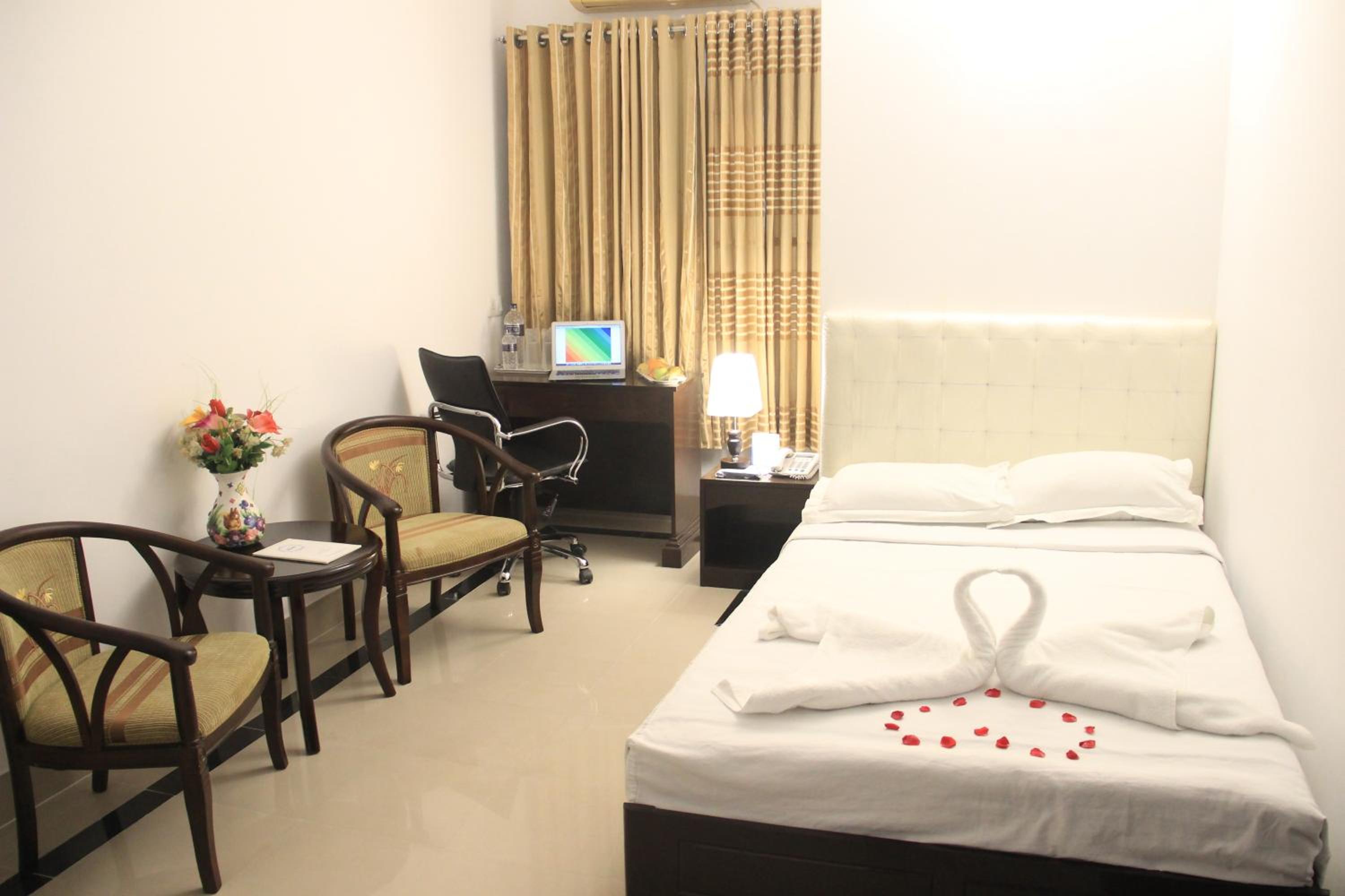 Deluxe Single Room