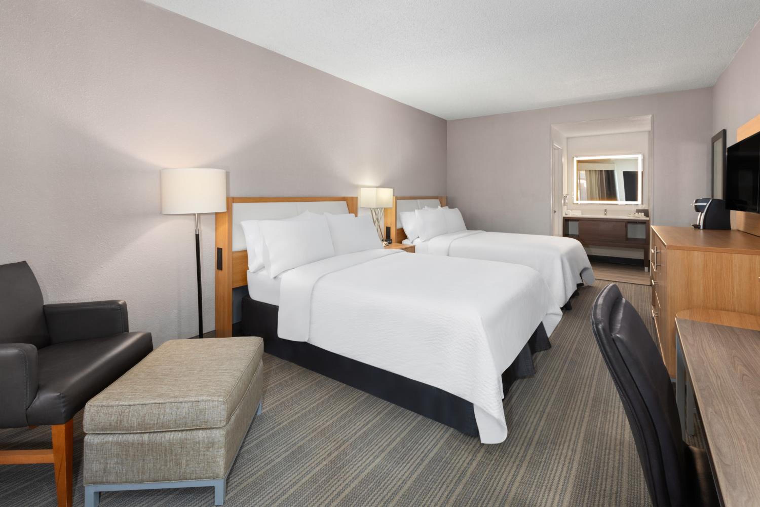 Double Room with Two Double Beds - Non-Smoking