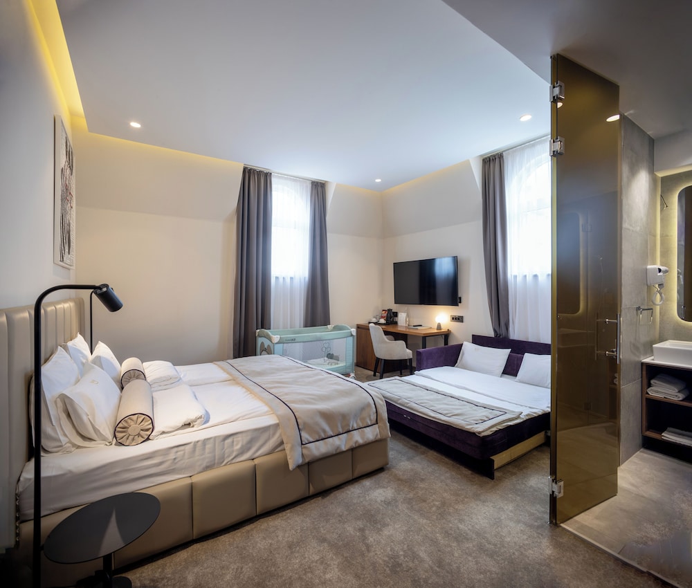 Family Double or Twin Room, Non Smoking