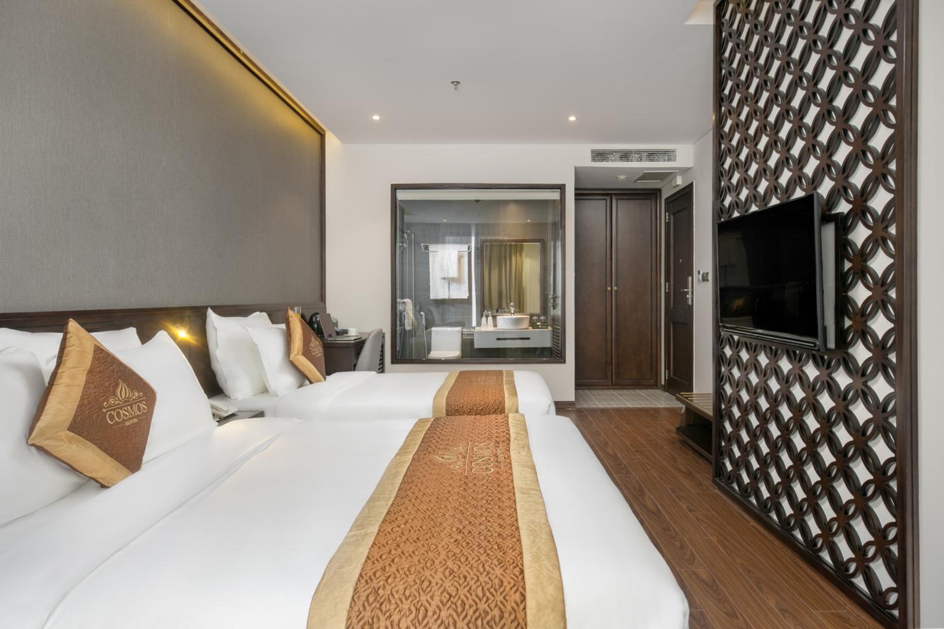 Triple Room with City View