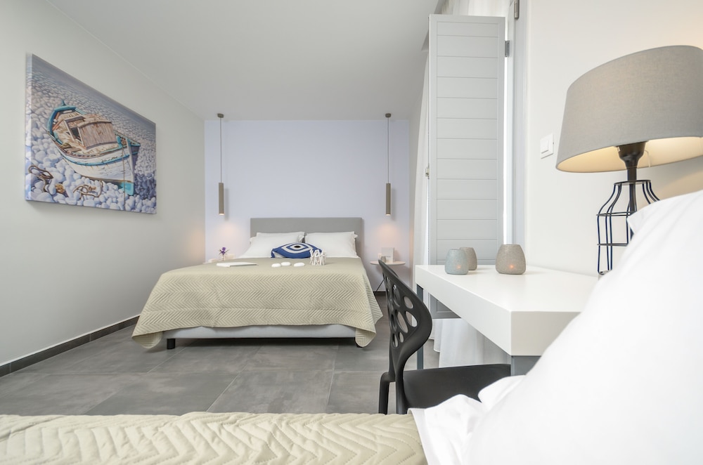Superior Triple Room with Garden View