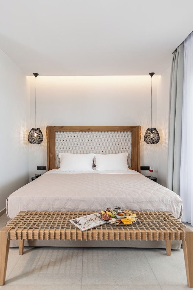 Deluxe Double Room with Garden View and Hot Tub