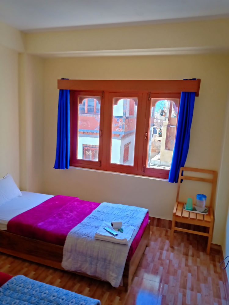 Basic Twin Room