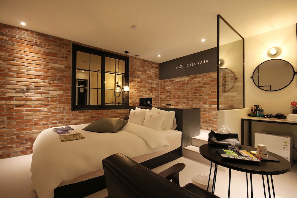 Business Room