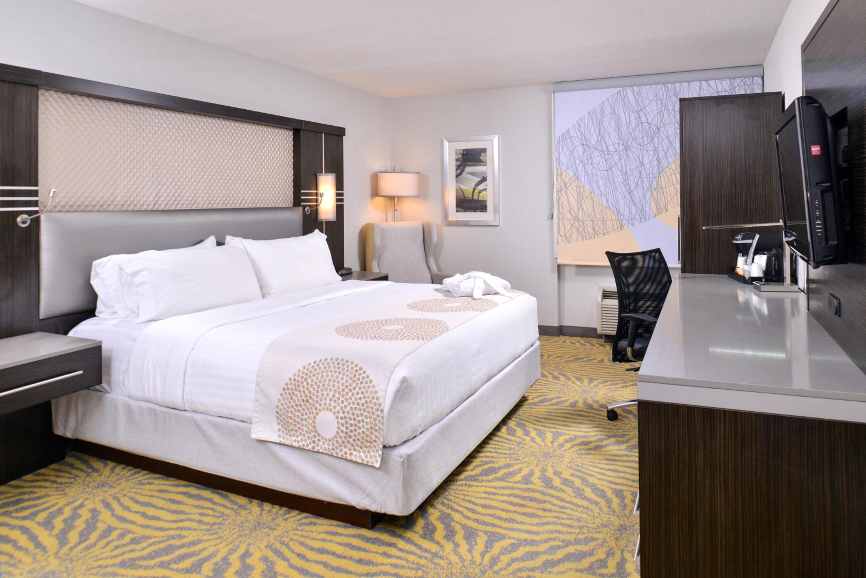 Standard King Room
