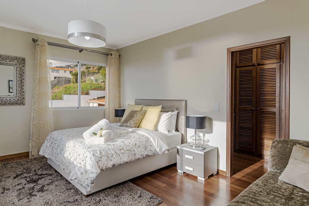 Villa, 4 Bedrooms, Private Pool, Sea View