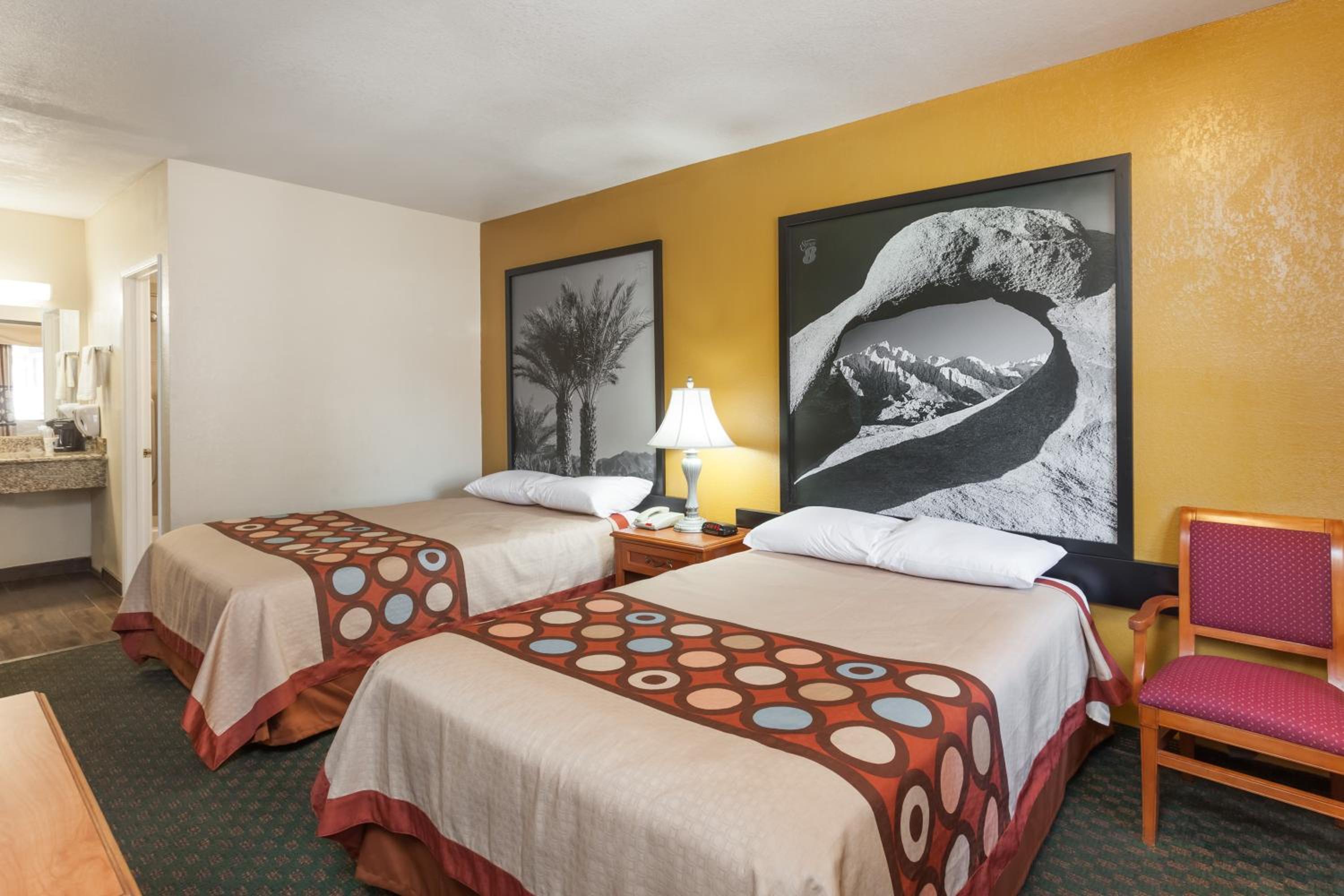 Double Room with Two Double Beds - Non-Smoking