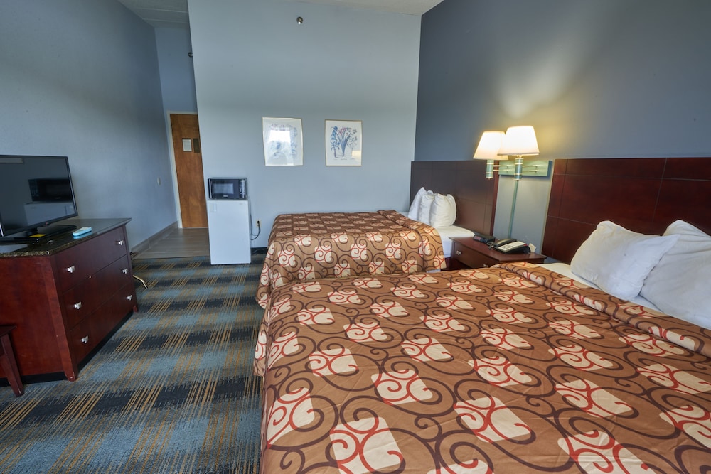 Courtyard Room, 2 Queen Beds with River-view