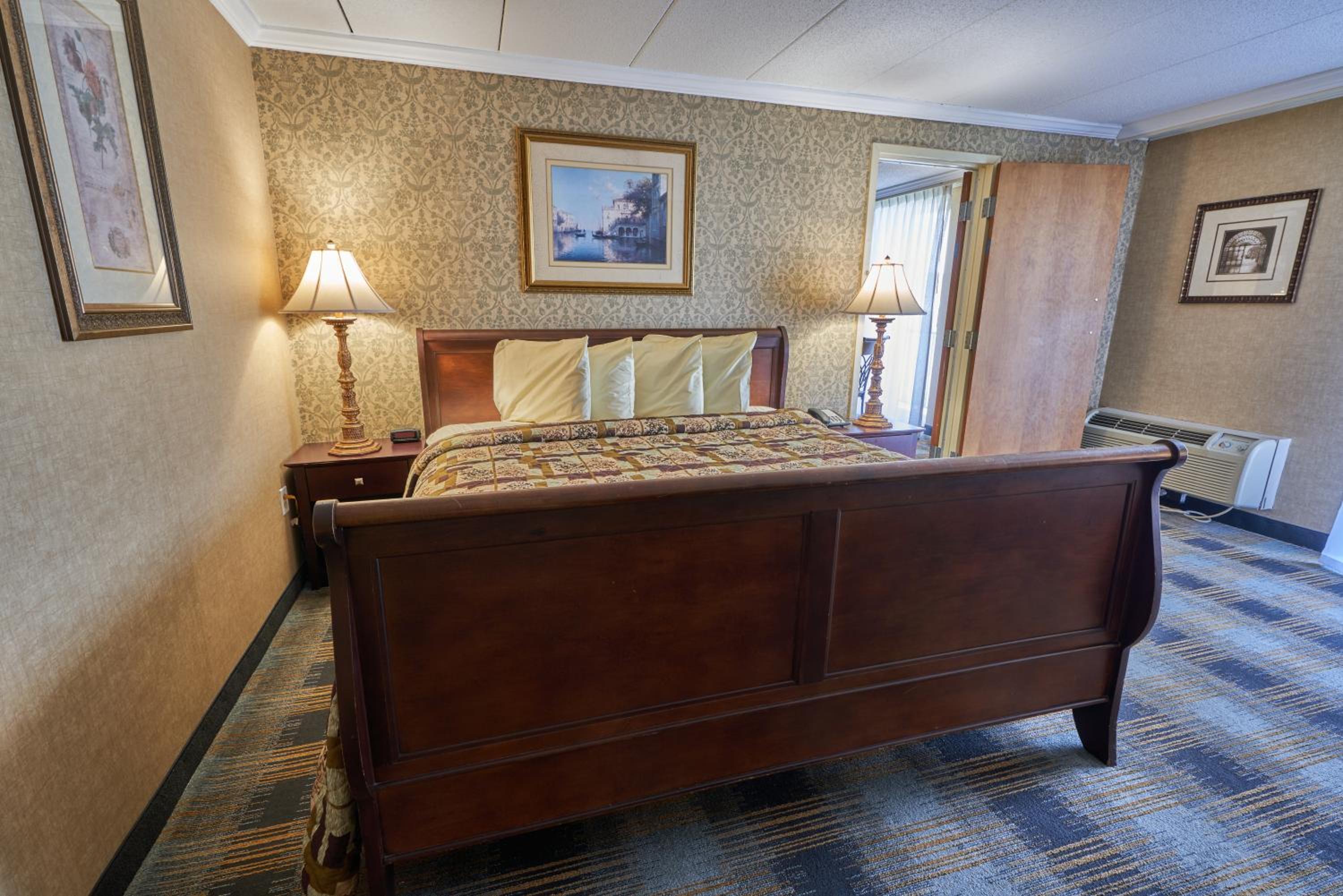 King Suite with Balcony