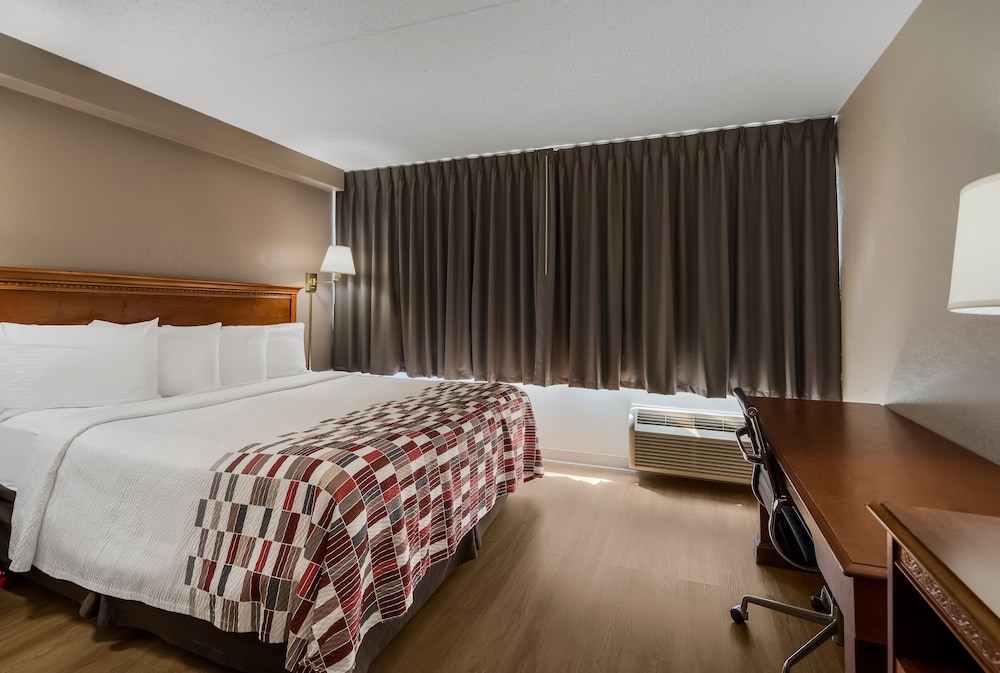 Suite, 1 King Bed, Non Smoking, Jetted Tub