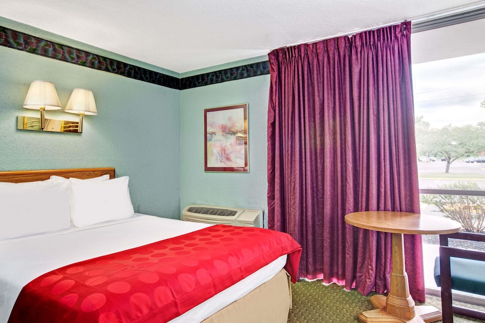Room, 1 Queen Bed, Non Smoking