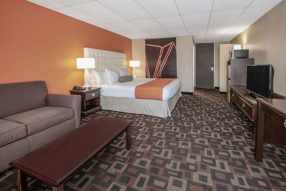 Studio Suite, 1 King Bed, Non Smoking