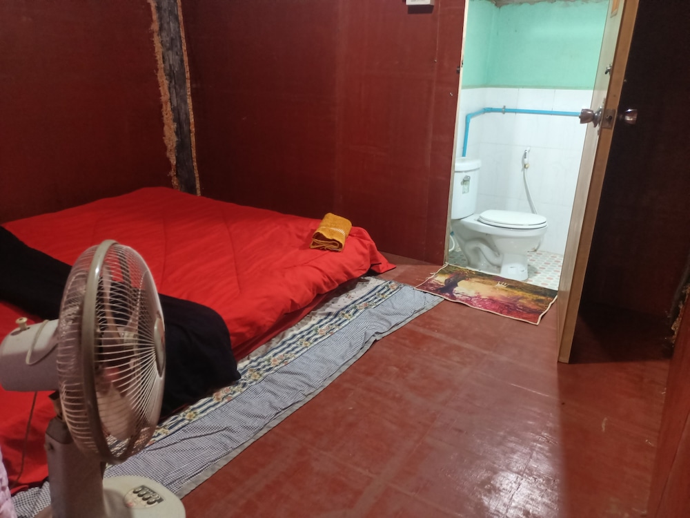Basic Cabin, 1 Queen Bed