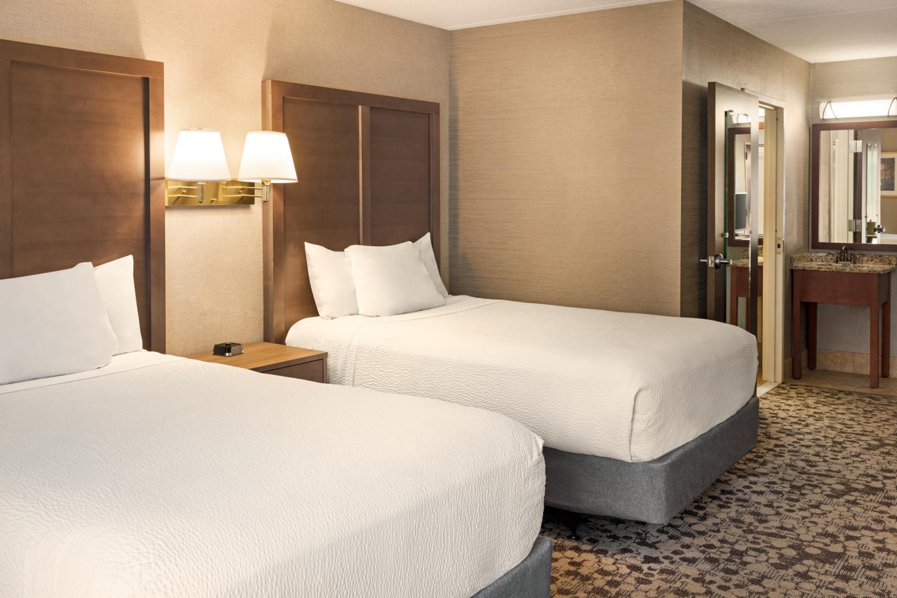 Double Room with Two Double Beds - Non-Smoking