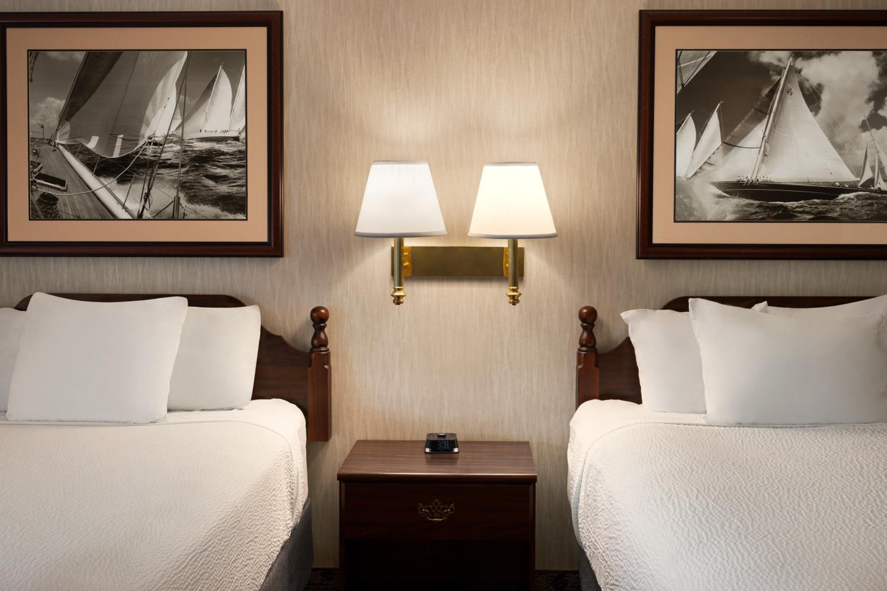 Business Double Room with Two Double Beds - Non-Smoking