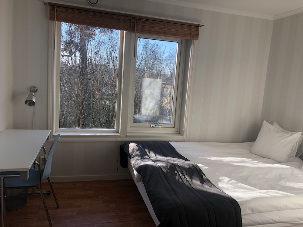 Apartment (601)