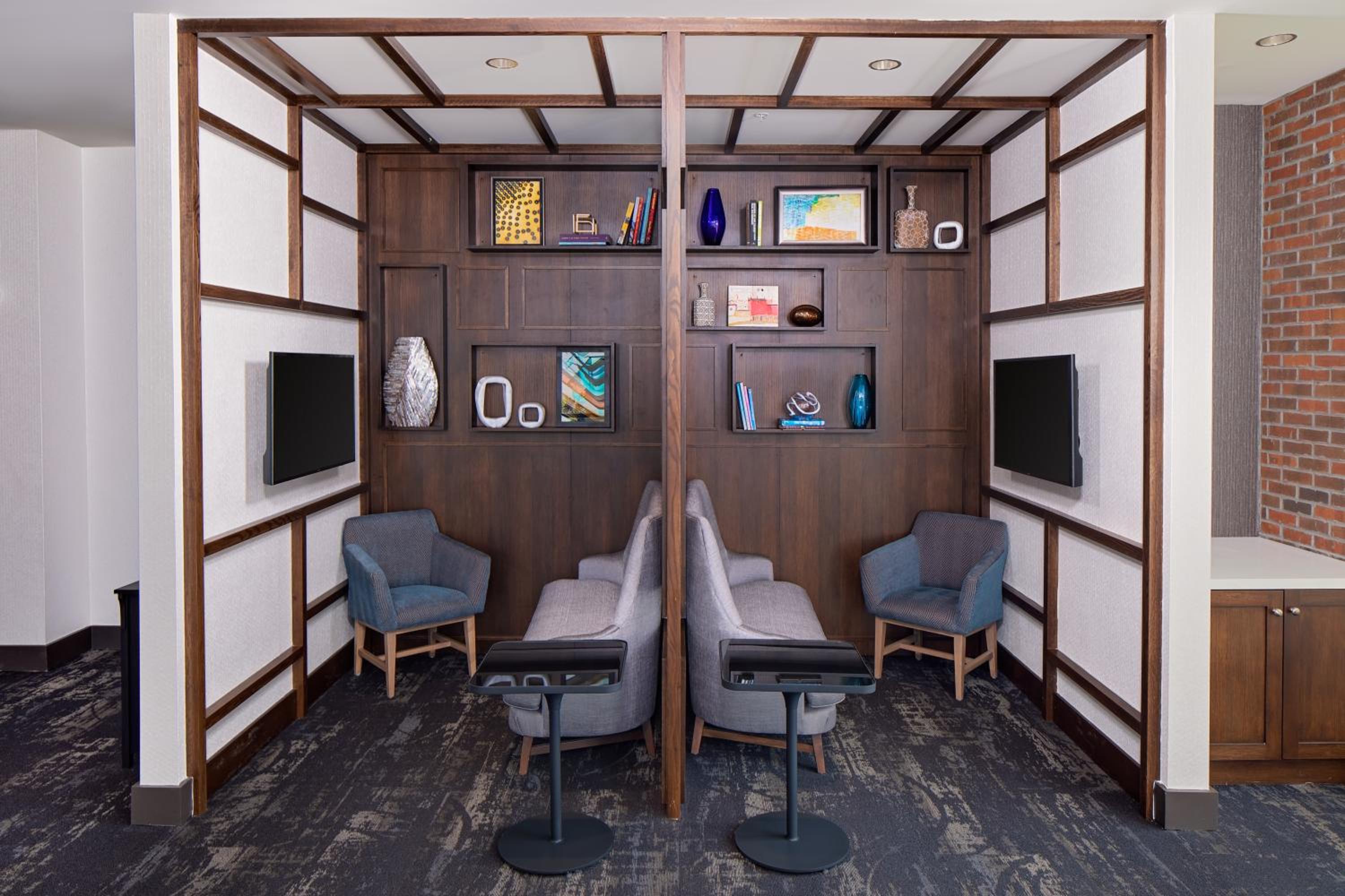 Queen Room with Two Queen Beds, Sofa Bed and Accessible Tub