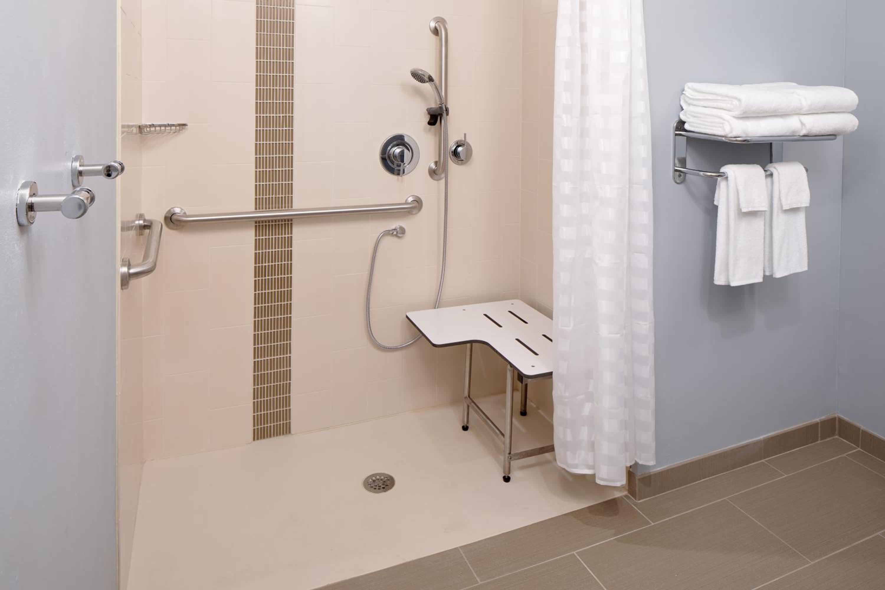 King Room with Sofa Bed and Accessible Shower - Disability Access