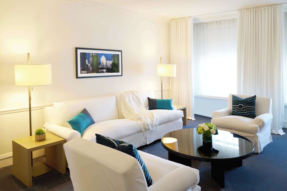 Signature Suite, Terrace, City View