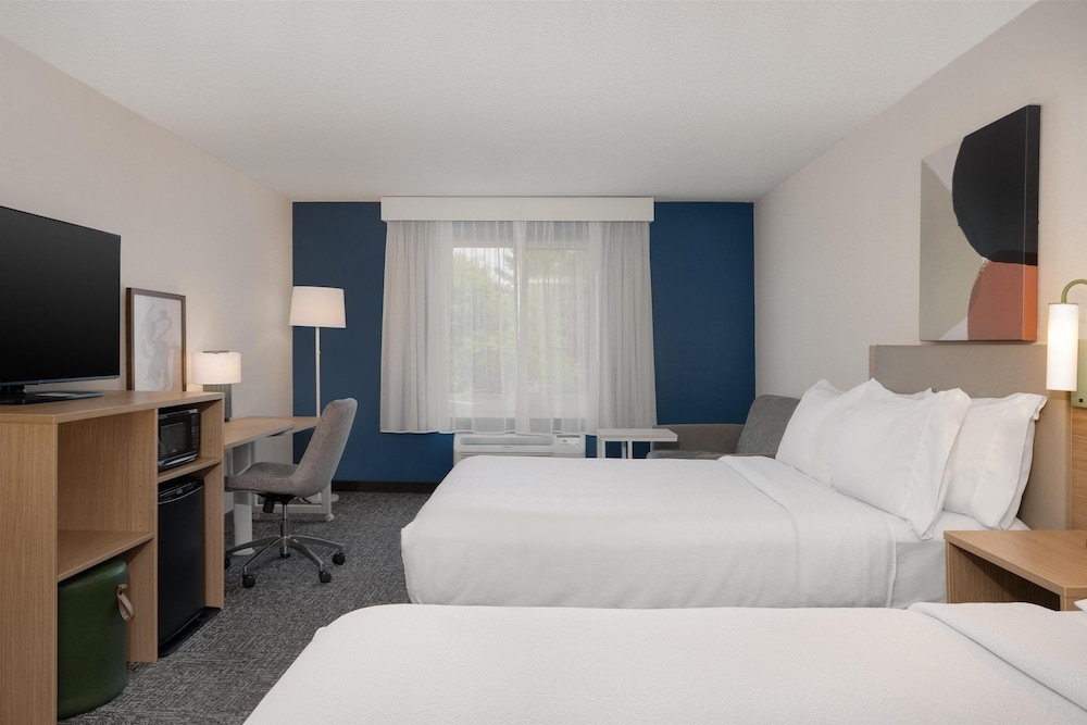 Room, Multiple Beds