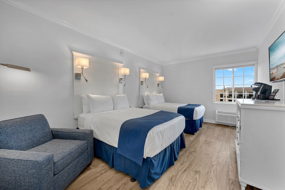 Double Room, 2 Double Beds, City View