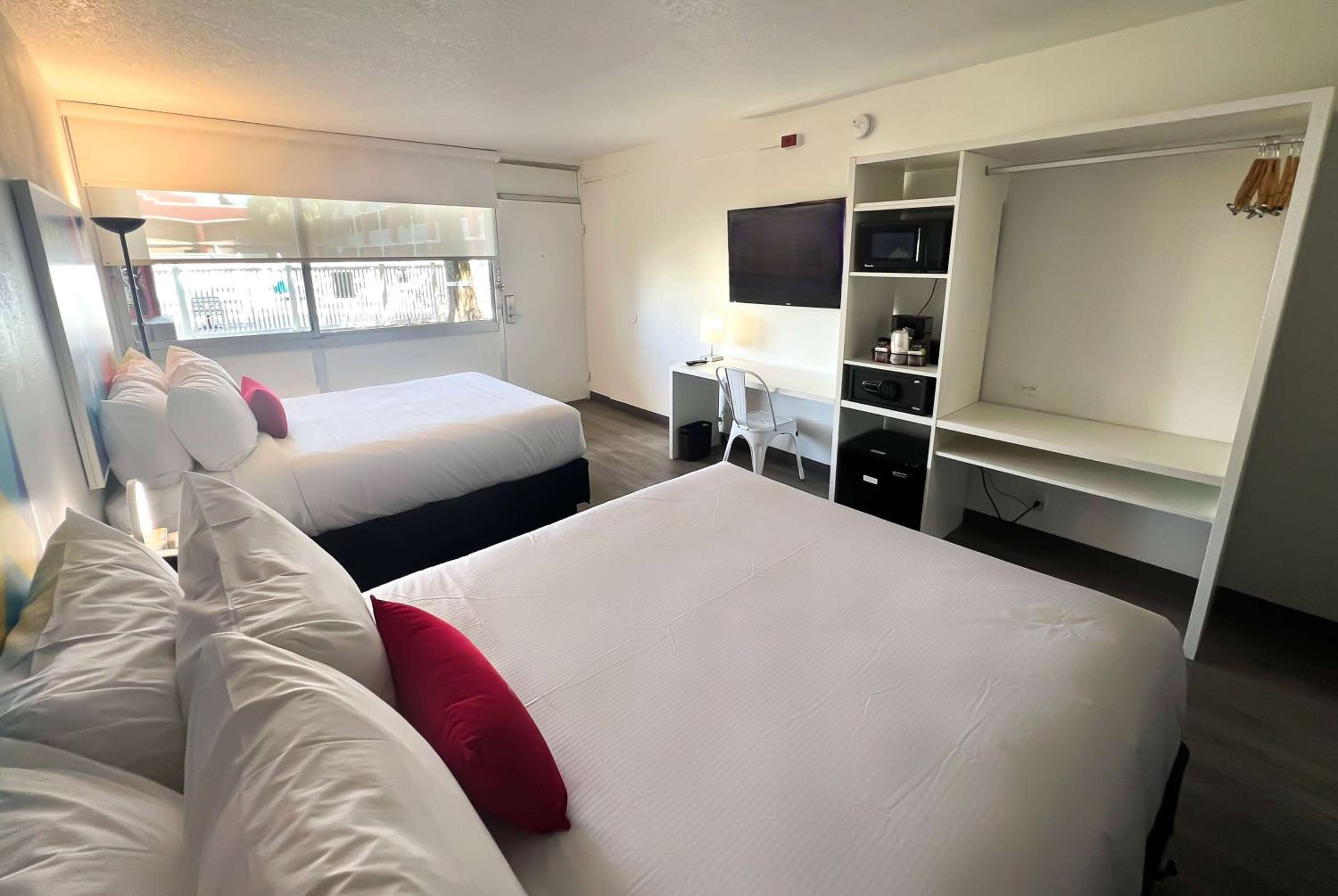 Queen Room with Two Queen Beds - Non-Smoking
