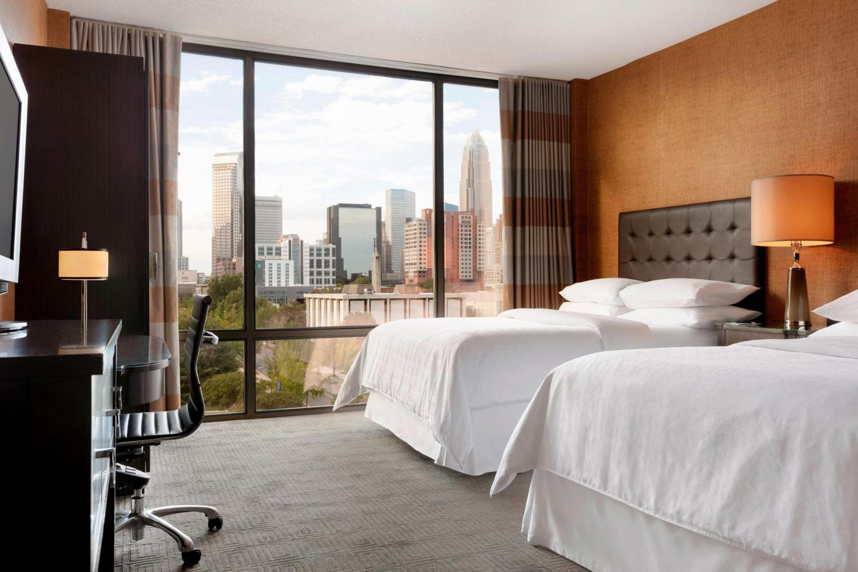 Club level, Guest room, 2 Double, City view