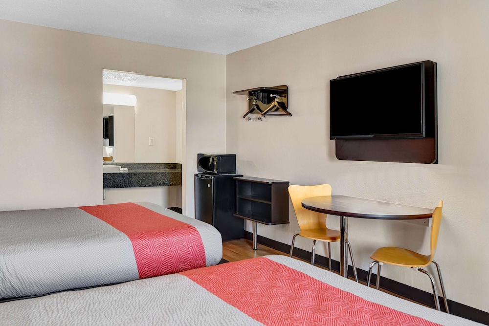 Deluxe Room, 2 Double Beds, Accessible, Non Smoking