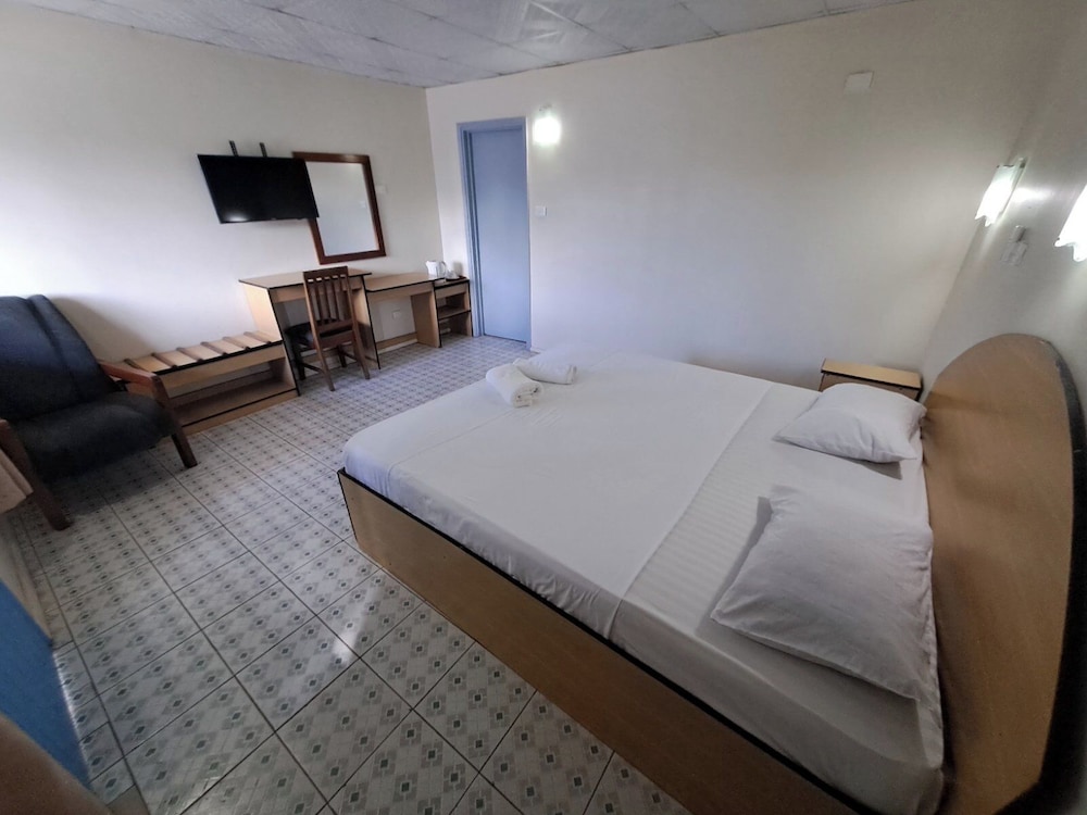Basic Double Room, 1 Double Bed, Accessible, Non Smoking