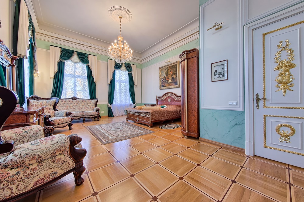 Premier Suite, 1 King Bed, Park View (Green)
