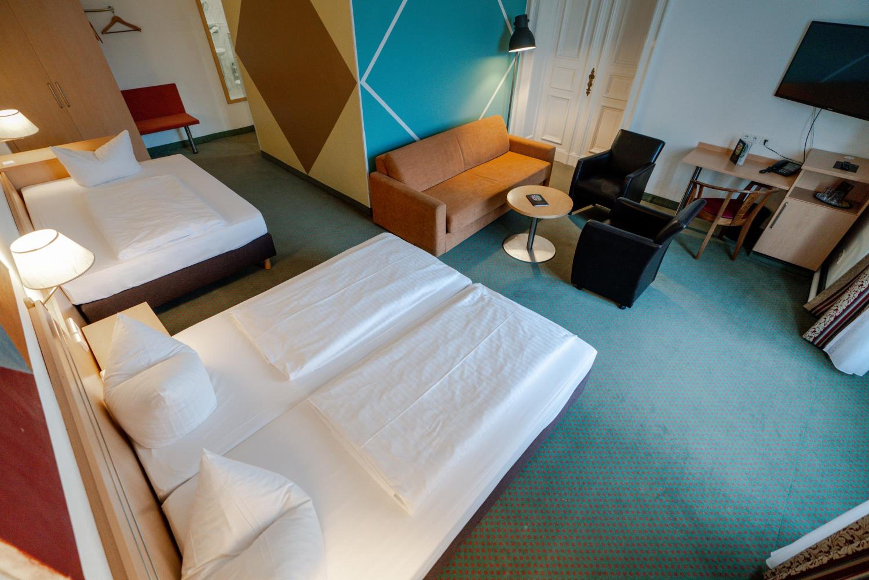Triple Room
