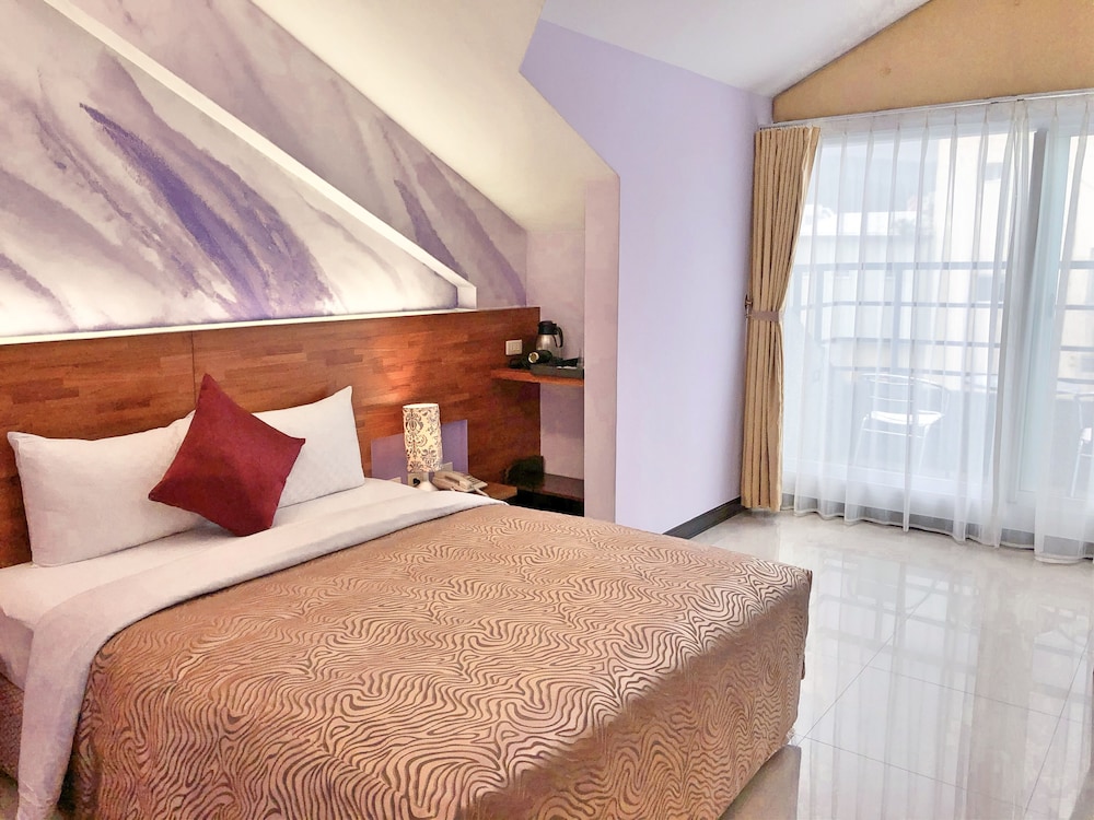 Gallery Double Room