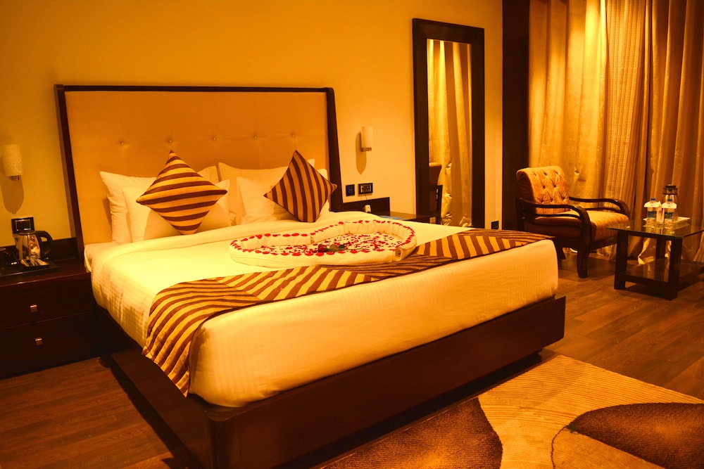 Semi Suite