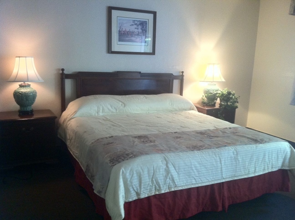 Standard Room, 1 King Bed