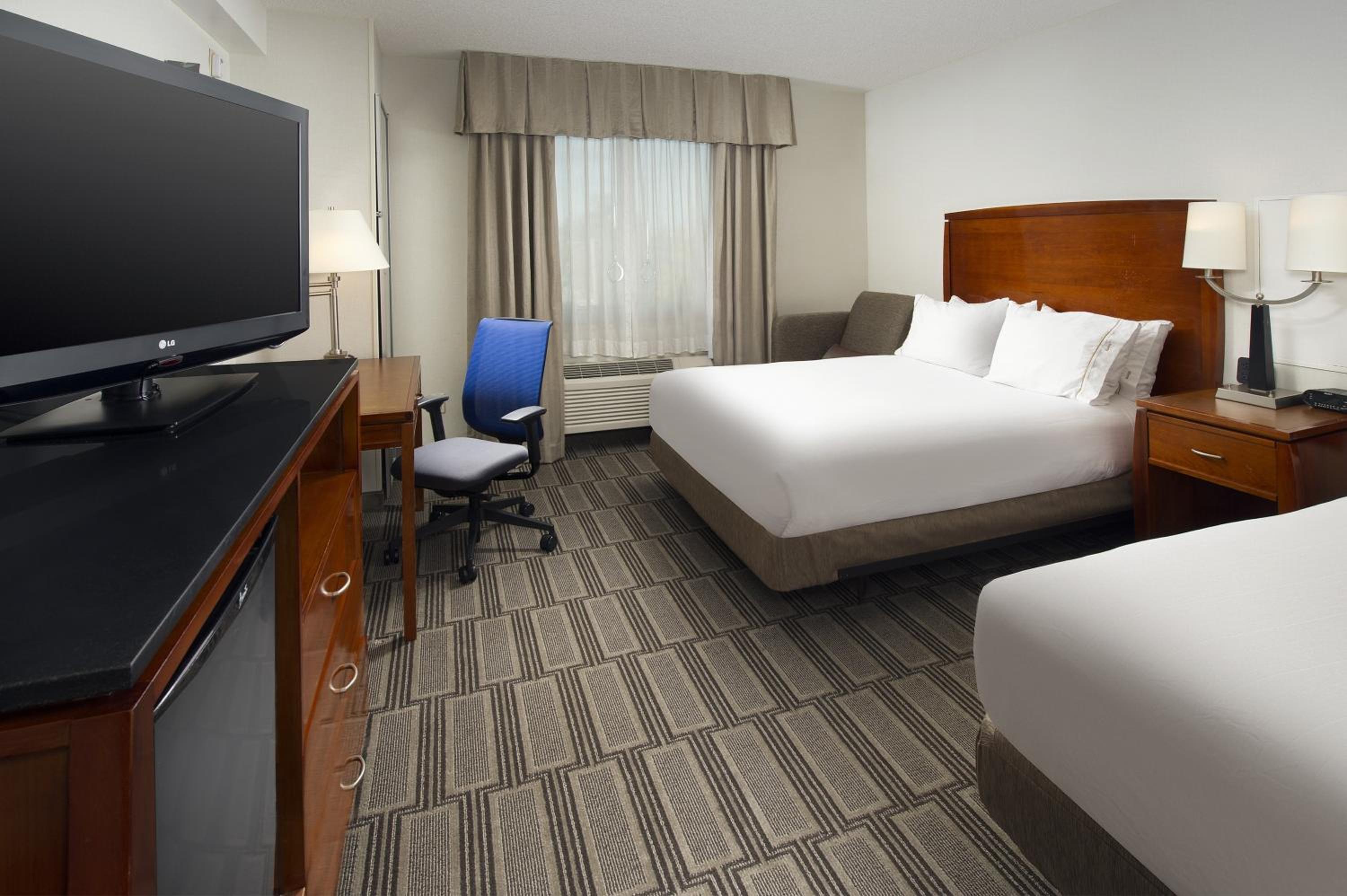 Standard Room with Two Queen Beds