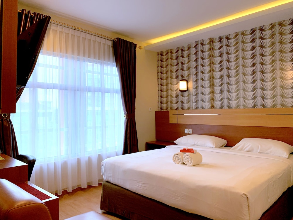 Deluxe Room, 1 Bedroom, Non Smoking, City View