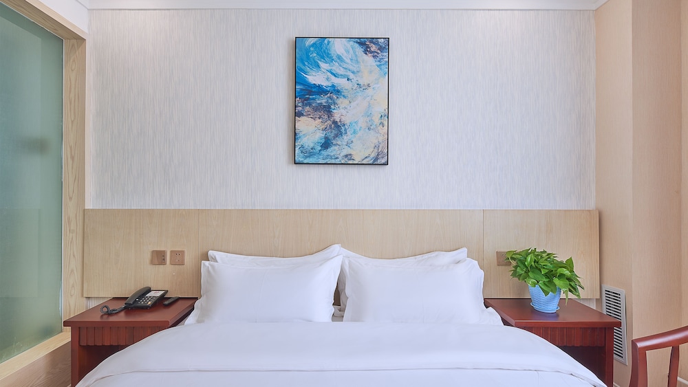 Deluxe Suite (Mainland Chinese Citizen Only)