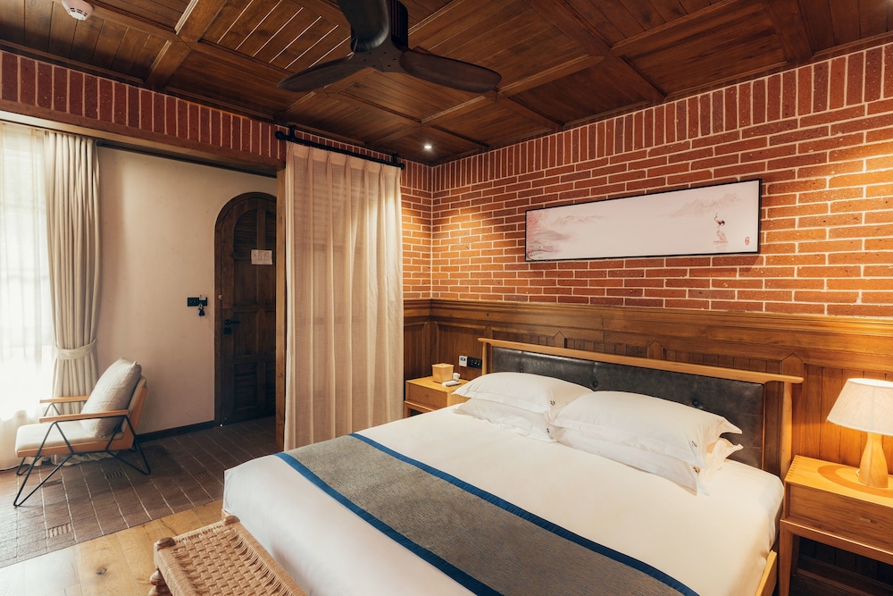 Design Double Room