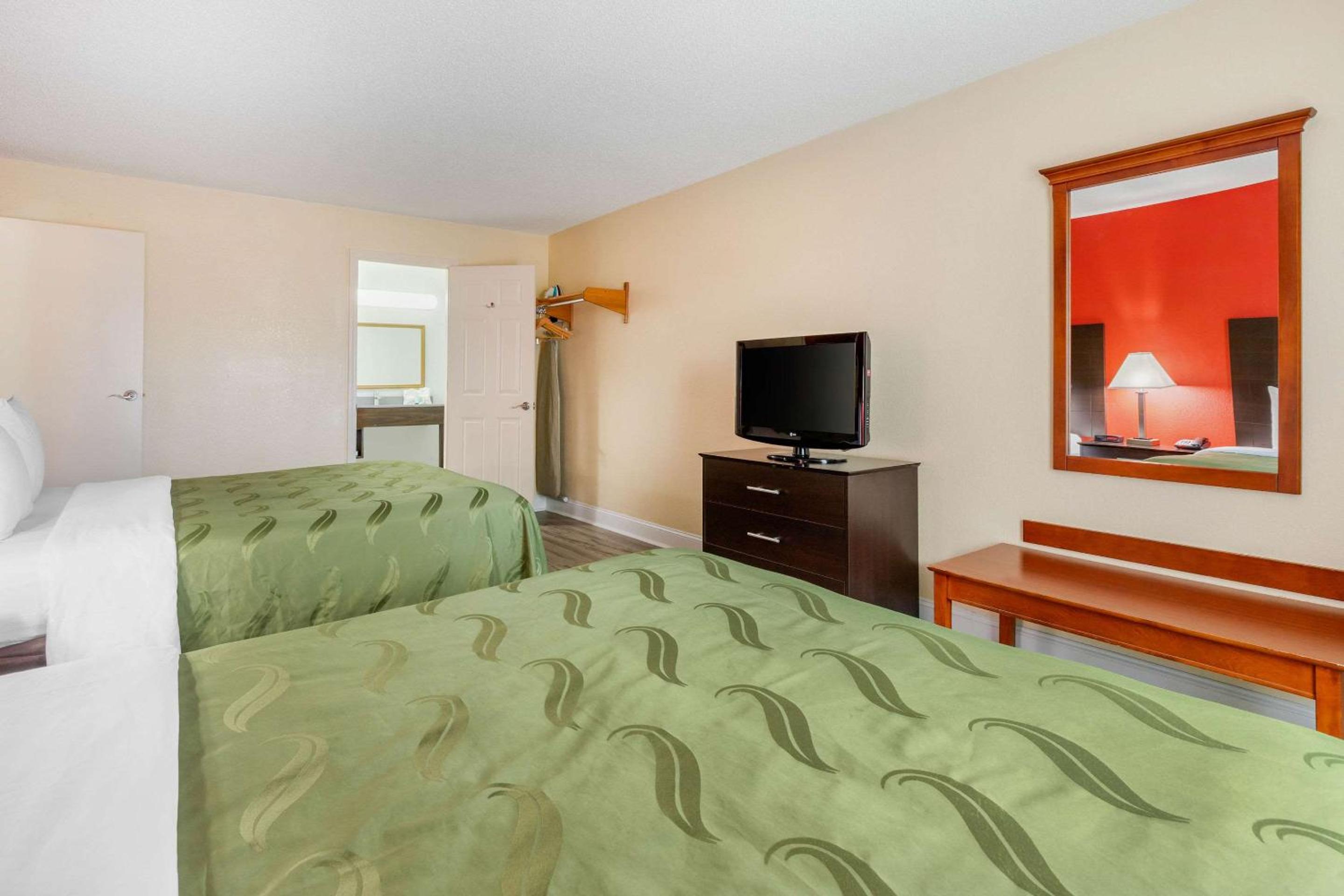 Queen Room with Two Queen Beds - Non-Smoking