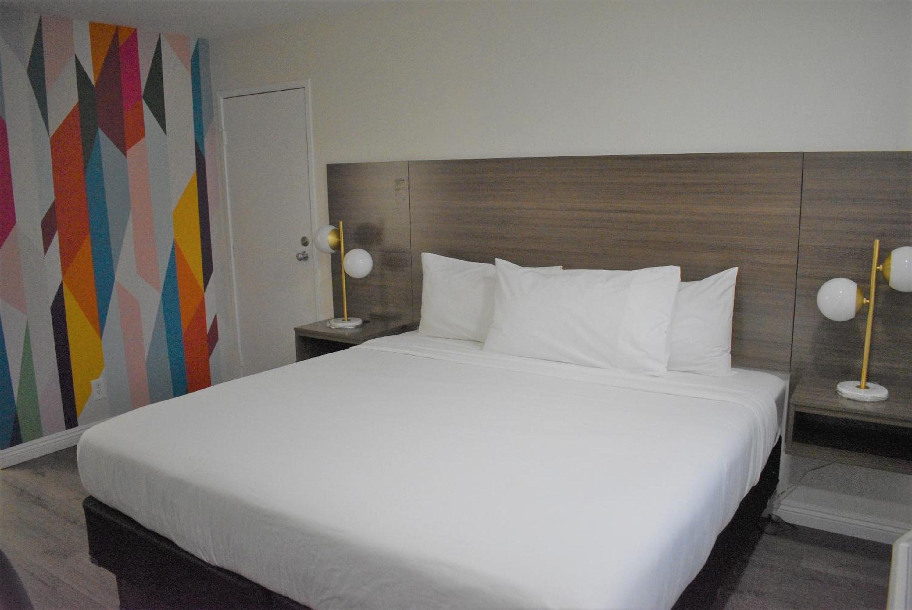 King Room - Disability Access/Non-Smoking