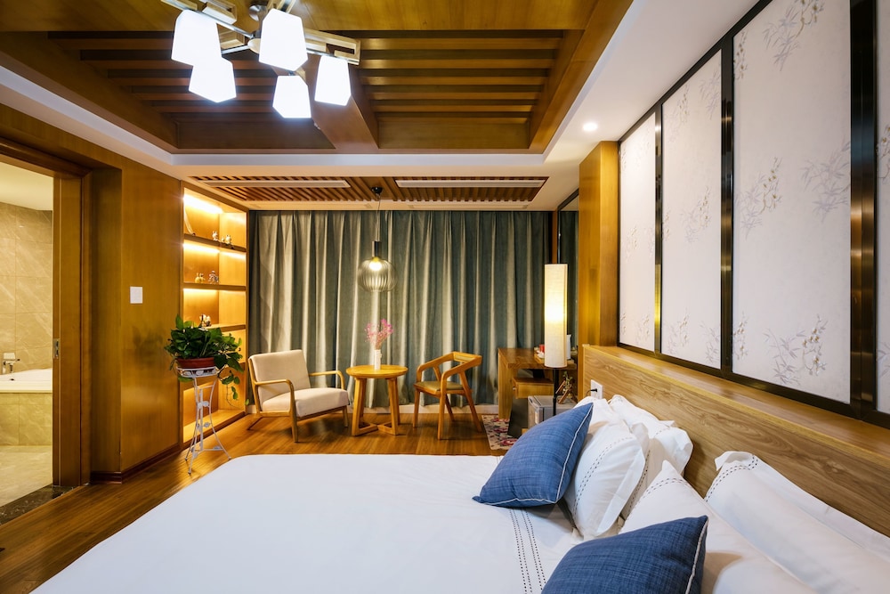 Classic Room, River View