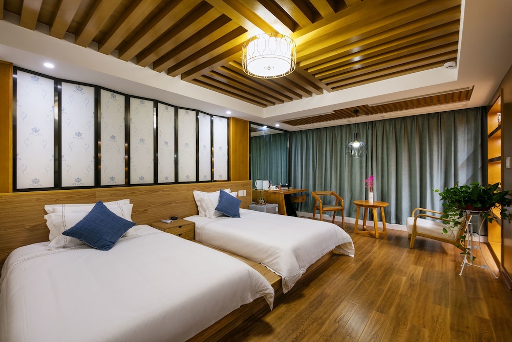 Design Twin Room