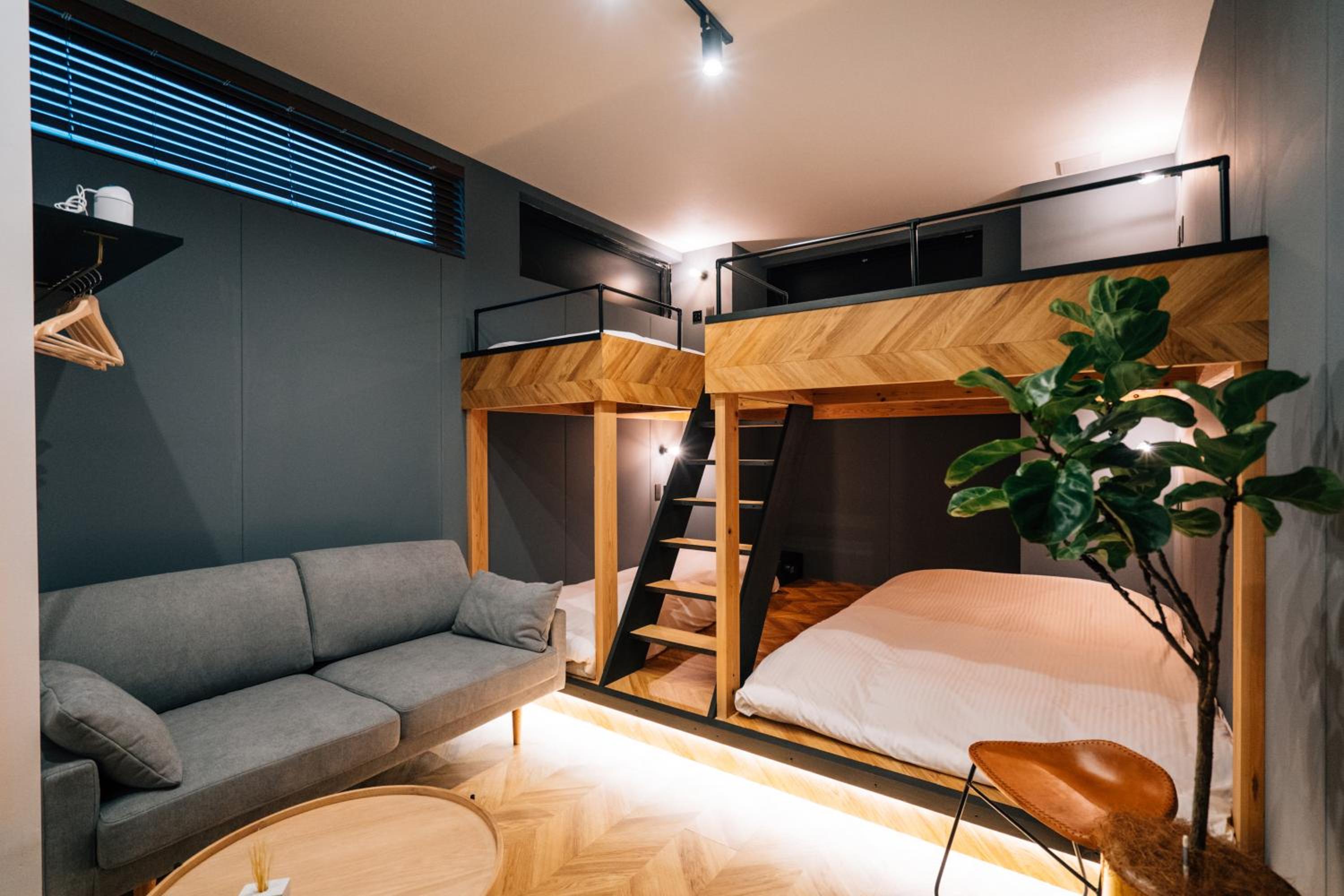 Deluxe Studio - No Cleaning for Consecutive Night Stays
