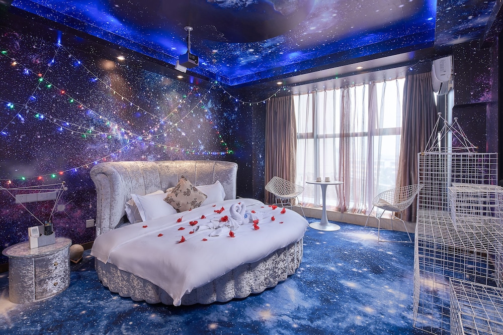 Design Room, 1 Queen Bed(A)