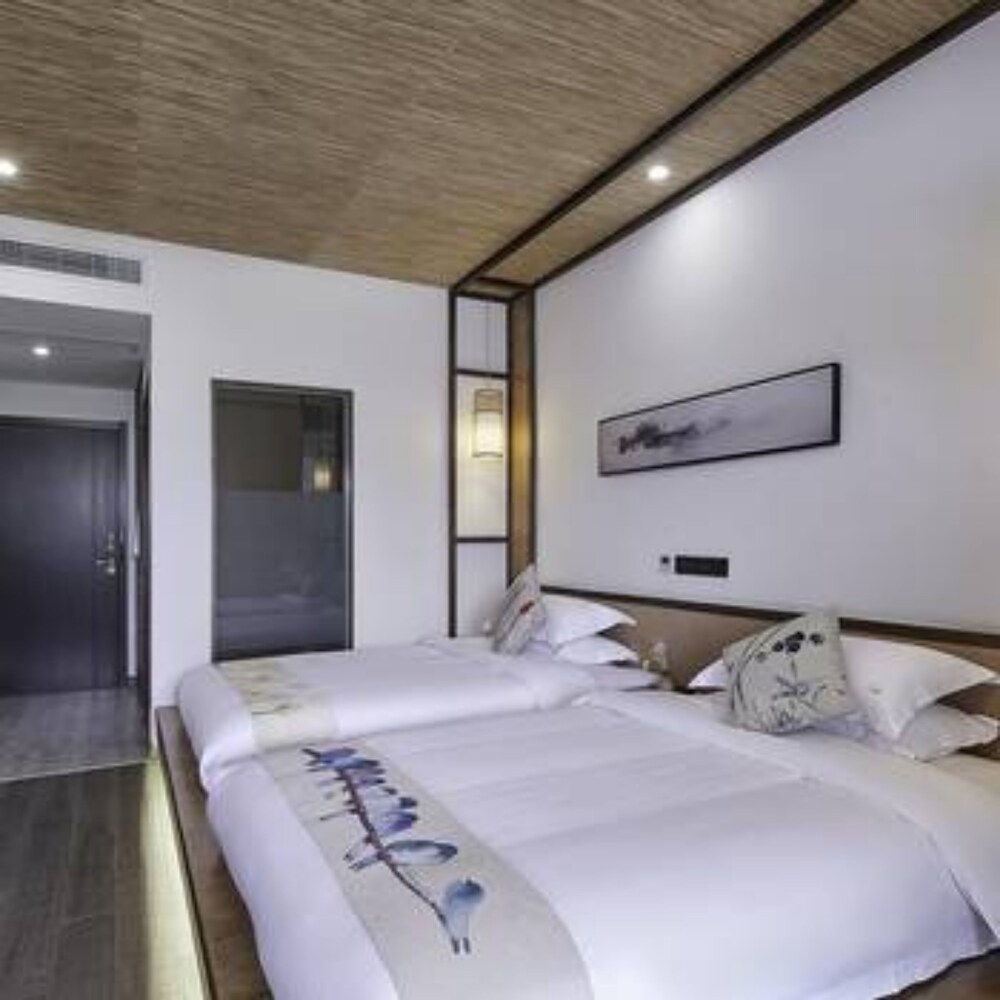 Classic Twin Room