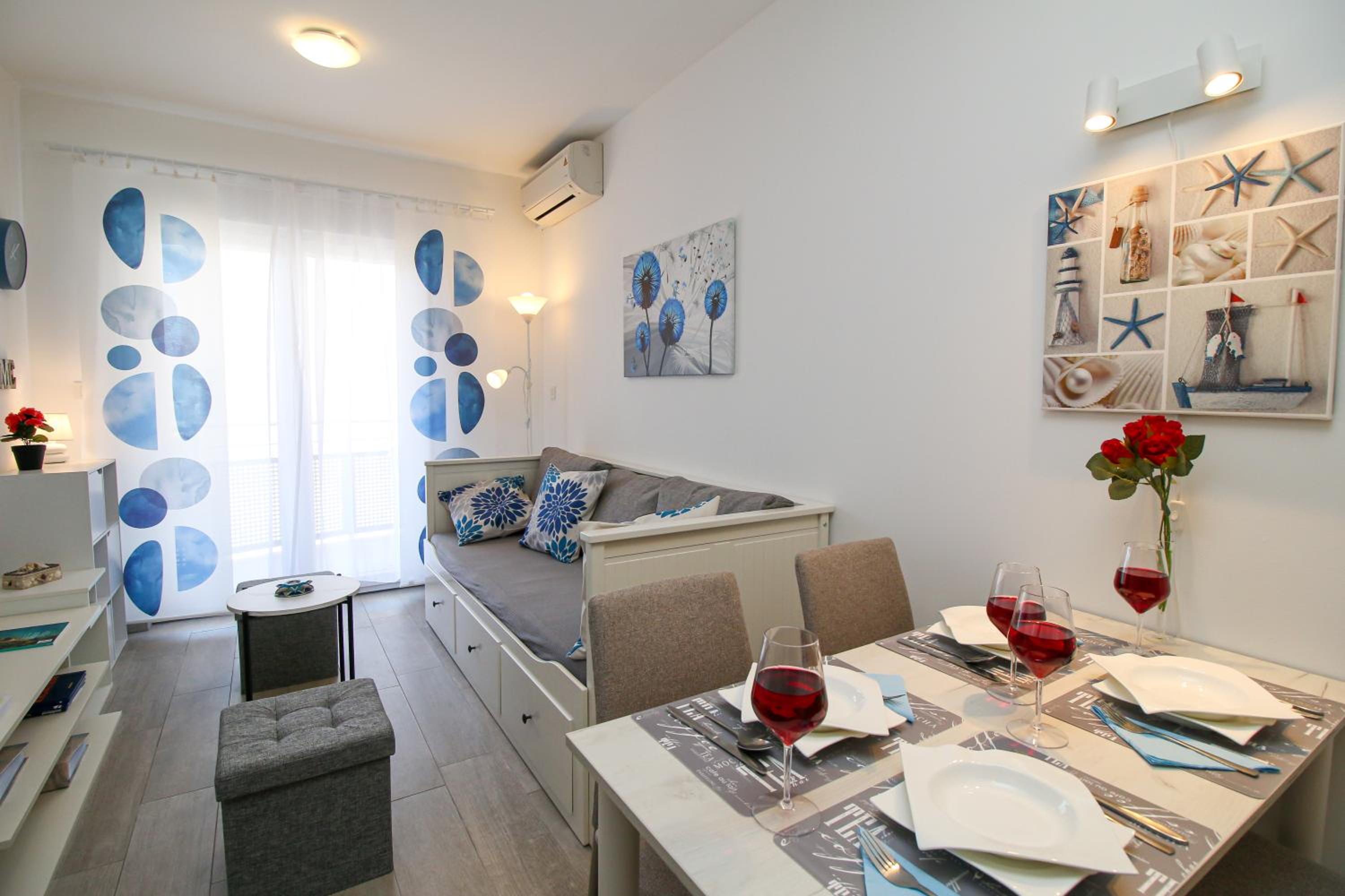 One-Bedroom Apartment with Balcony