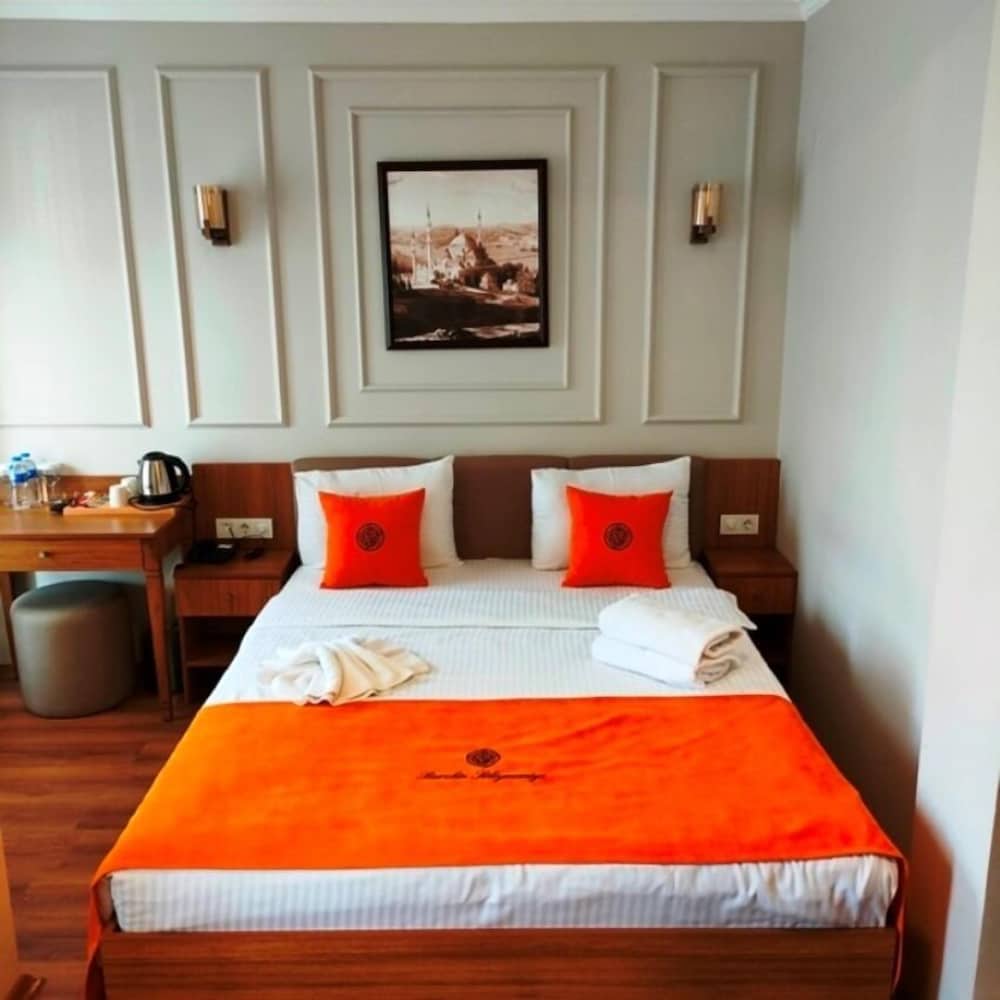 Economy Room